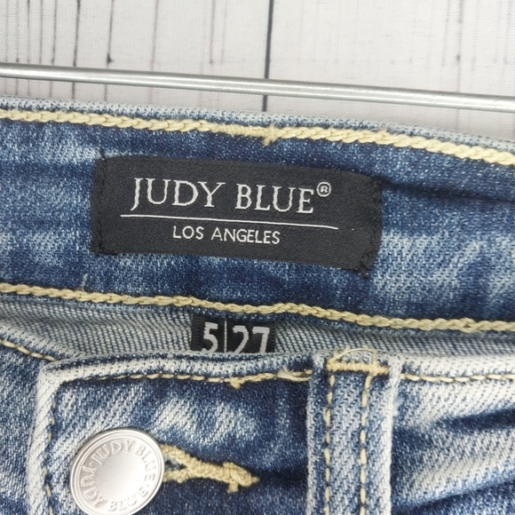 Judy Blue Light Wash Mid-Rise Skinny Fit Stretch Jeans - Picture 5 of 8
